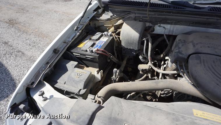 image for item DF1508 1999 Ford F150 pickup truck