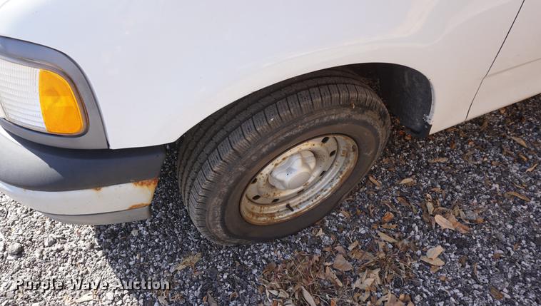 image for item DF1508 1999 Ford F150 pickup truck