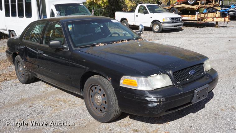 image for item DF1509 2006 Ford Crown Victoria Police Interceptor