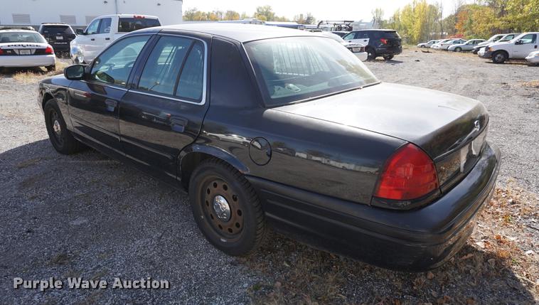 image for item DF1509 2006 Ford Crown Victoria Police Interceptor