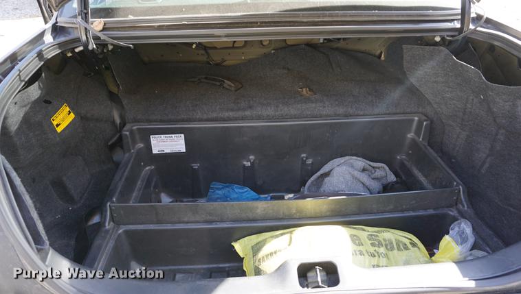 image for item DF1509 2006 Ford Crown Victoria Police Interceptor