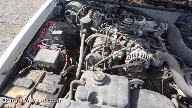 image for item DF1510 2000 Ford Crown Victoria Police Interceptor