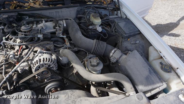 image for item DF1510 2000 Ford Crown Victoria Police Interceptor