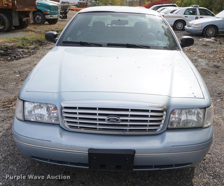 image for item DF1511 2005 Ford Crown Victoria Police Interceptor