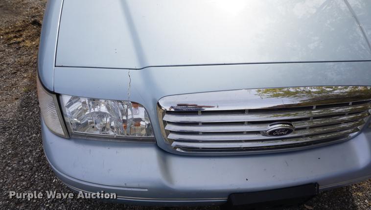 image for item DF1511 2005 Ford Crown Victoria Police Interceptor