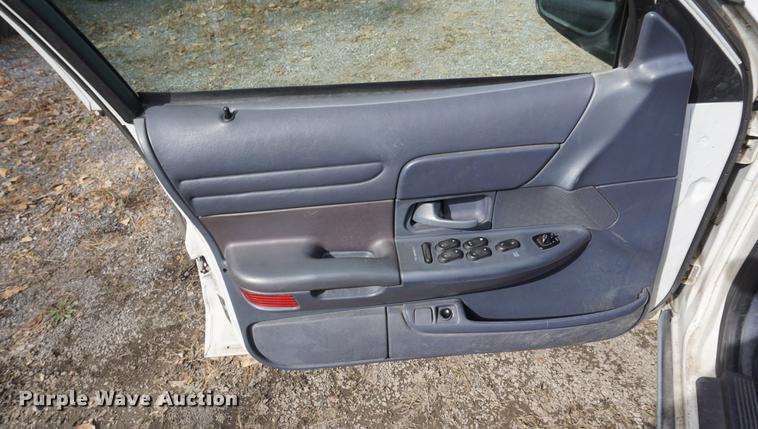 image for item DF1513 2000 Ford Crown Victoria Police Interceptor