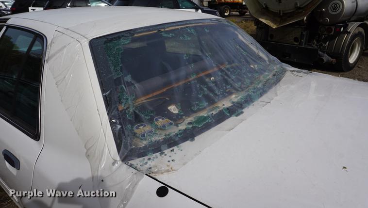 image for item DF1513 2000 Ford Crown Victoria Police Interceptor