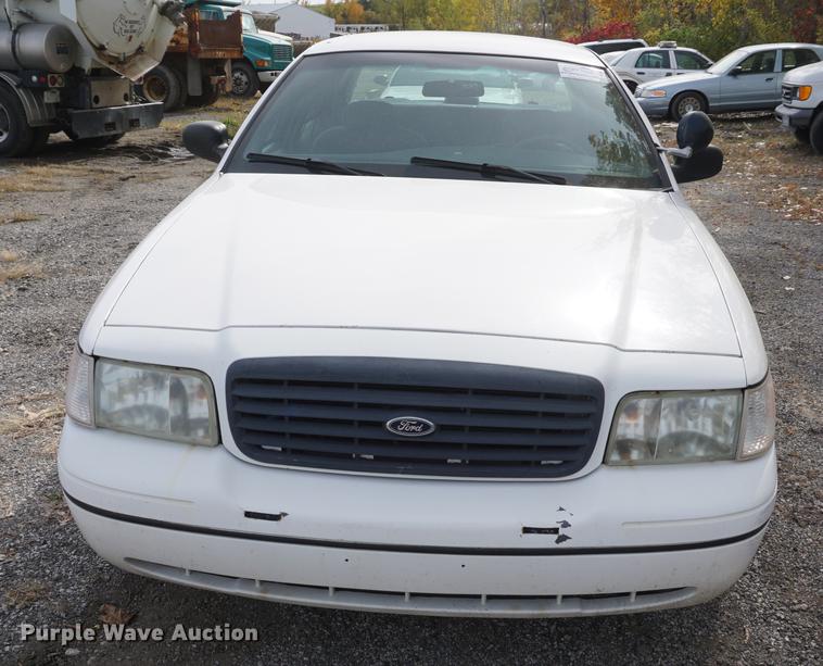 image for item DF1514 2000 Ford Crown Victoria Police Interceptor