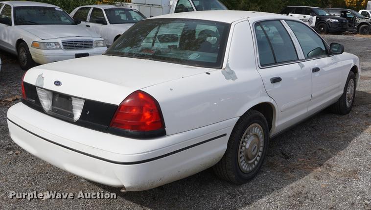 image for item DF1514 2000 Ford Crown Victoria Police Interceptor