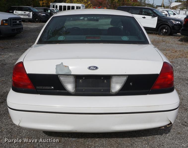 image for item DF1514 2000 Ford Crown Victoria Police Interceptor
