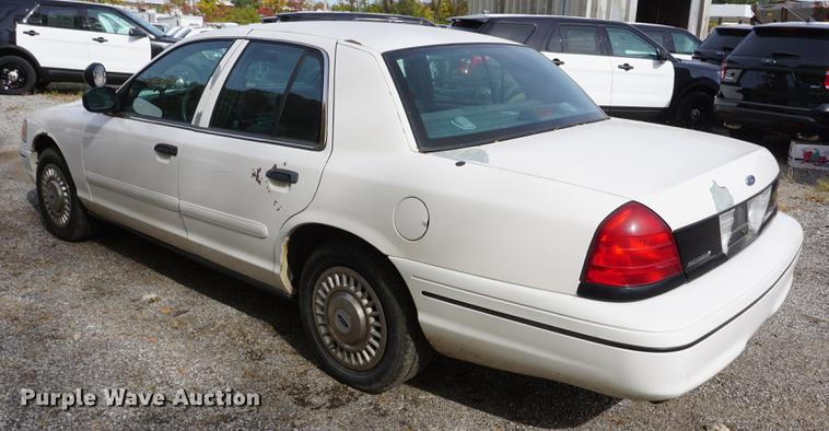 image for item DF1514 2000 Ford Crown Victoria Police Interceptor