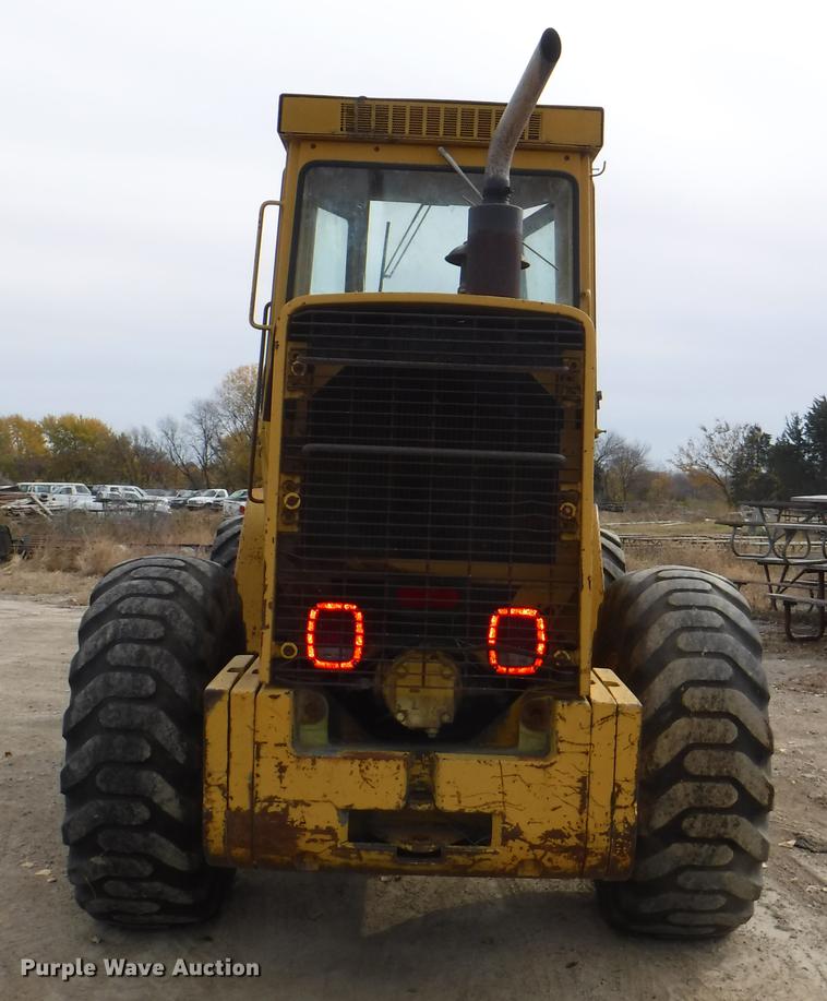 image for item DF1563 1983 John Deere 544C wheel loader
