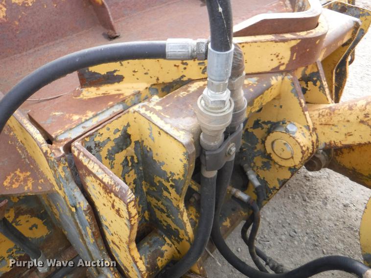 image for item DF1563 1983 John Deere 544C wheel loader