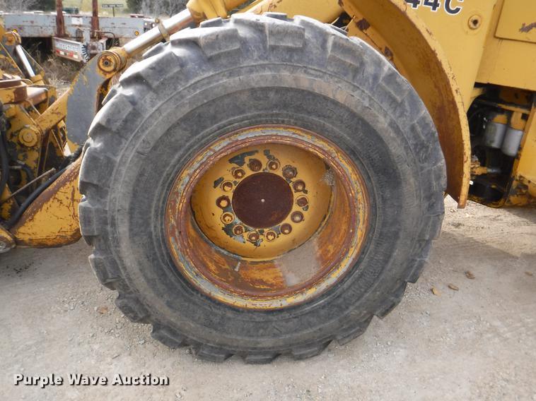 image for item DF1563 1983 John Deere 544C wheel loader