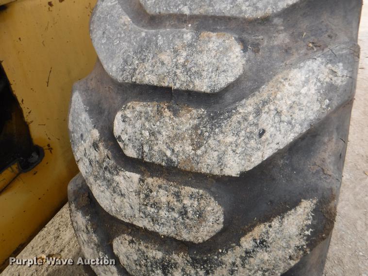 image for item DF1563 1983 John Deere 544C wheel loader