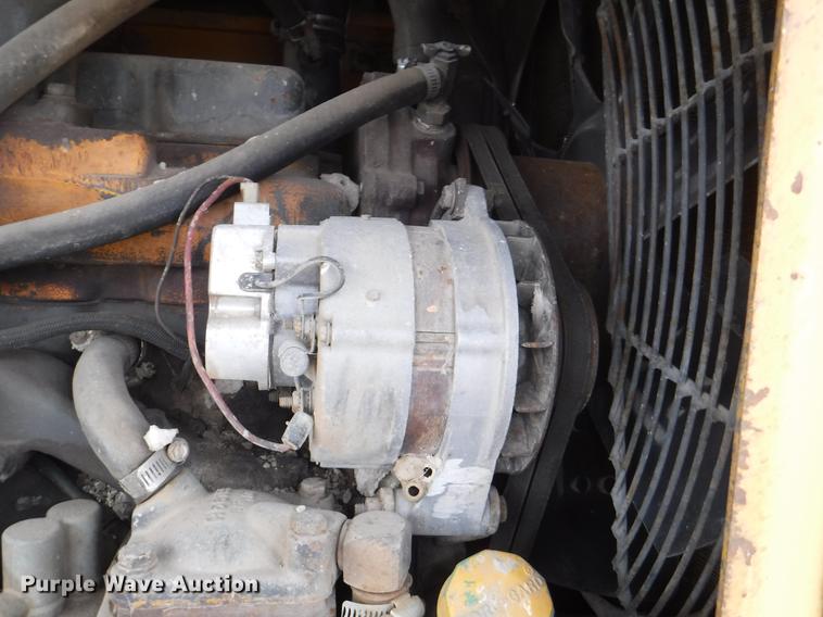 image for item DF1563 1983 John Deere 544C wheel loader