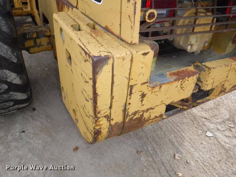 image for item DF1563 1983 John Deere 544C wheel loader