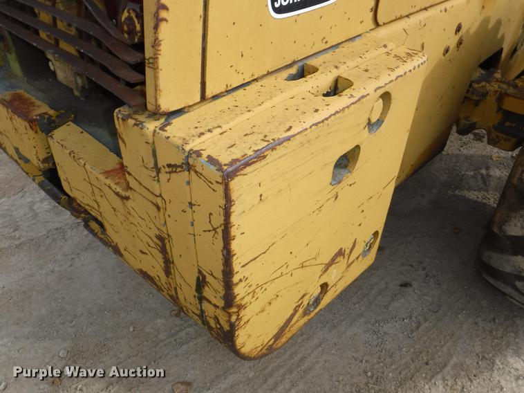 image for item DF1563 1983 John Deere 544C wheel loader