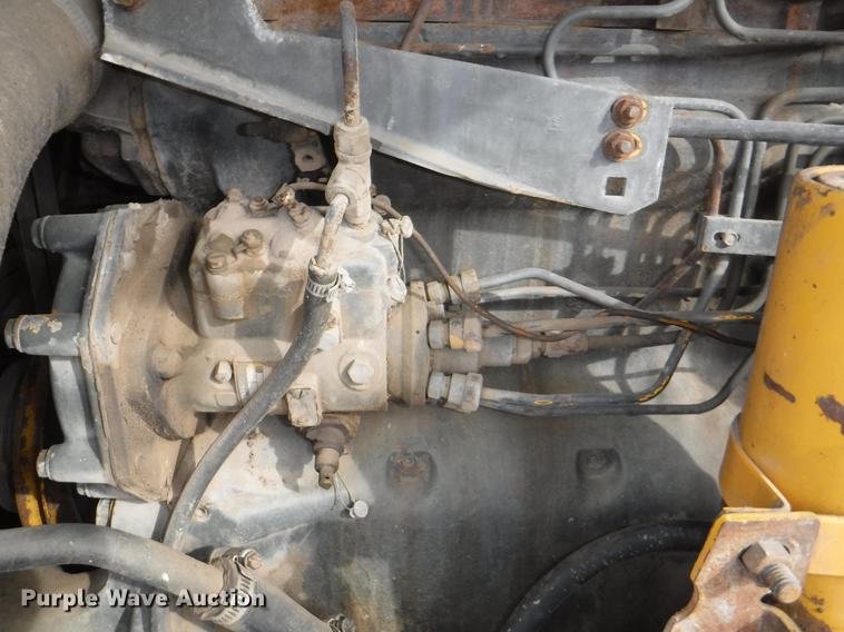 image for item DF1563 1983 John Deere 544C wheel loader