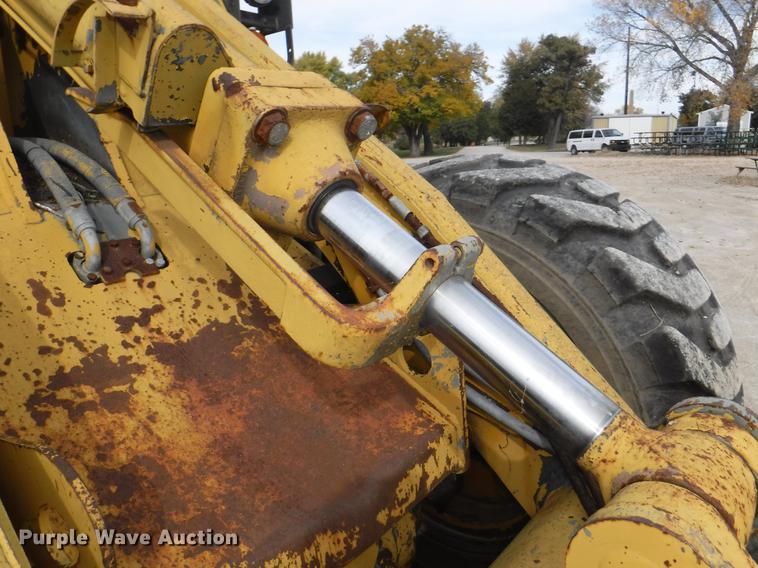 image for item DF1563 1983 John Deere 544C wheel loader