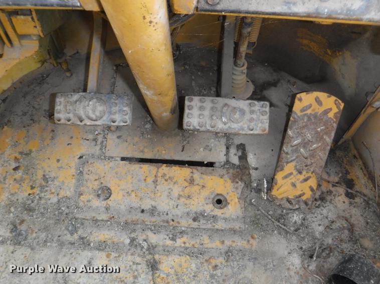 image for item DF1563 1983 John Deere 544C wheel loader