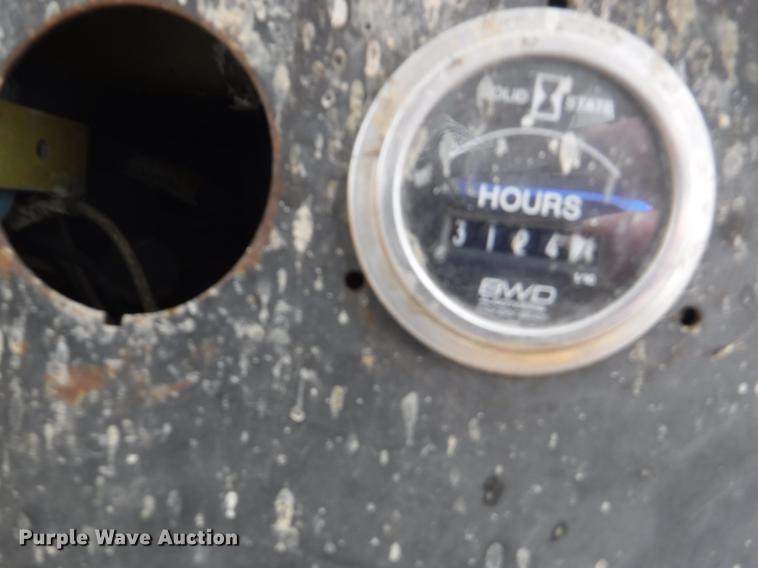 image for item DF1563 1983 John Deere 544C wheel loader