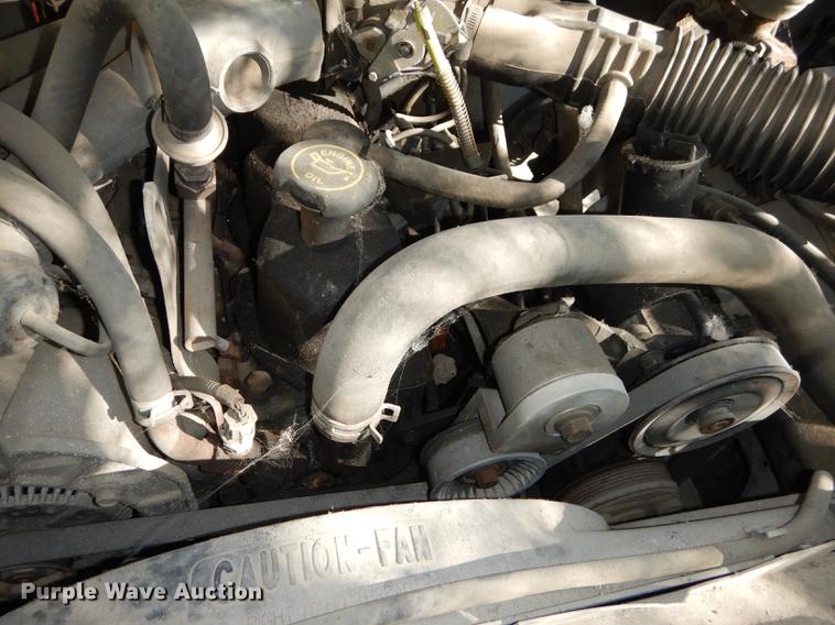 image for item DF1891 1996 Ford F150 pickup truck cab and chassis