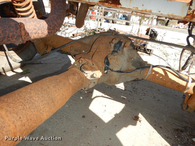 image for item DF1891 1996 Ford F150 pickup truck cab and chassis