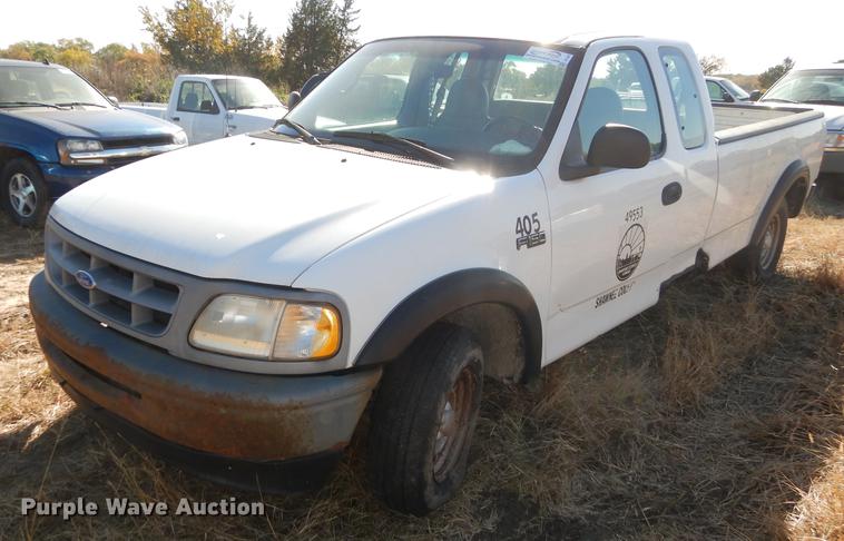image for item DF1897 1997 Ford F150 SuperCab pickup truck