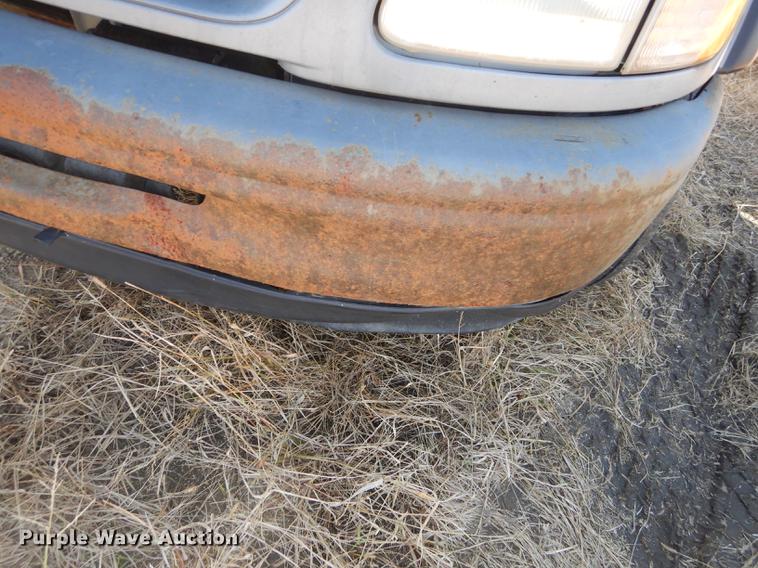 image for item DF1897 1997 Ford F150 SuperCab pickup truck