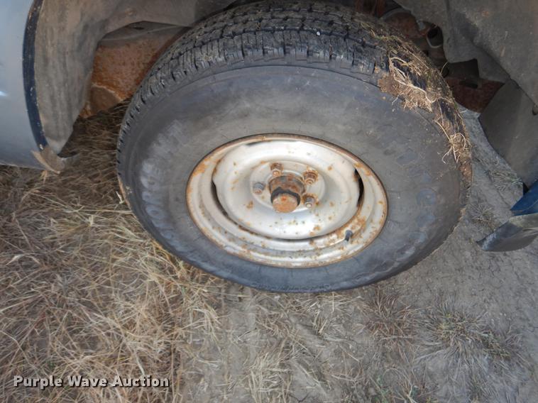 image for item DF1899 1988 Chevrolet 1500 pickup truck