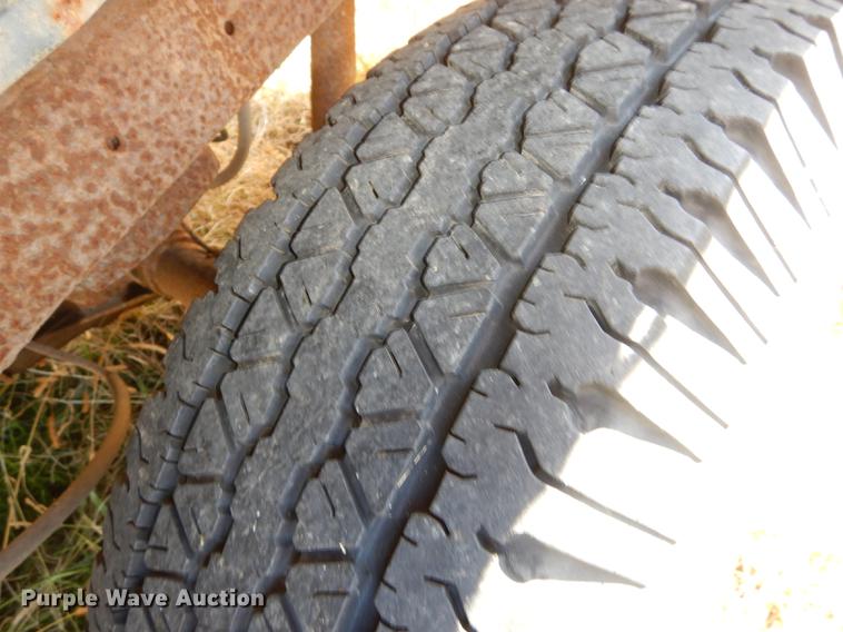 image for item DF1899 1988 Chevrolet 1500 pickup truck