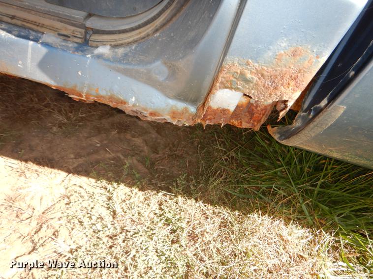 image for item DF1899 1988 Chevrolet 1500 pickup truck