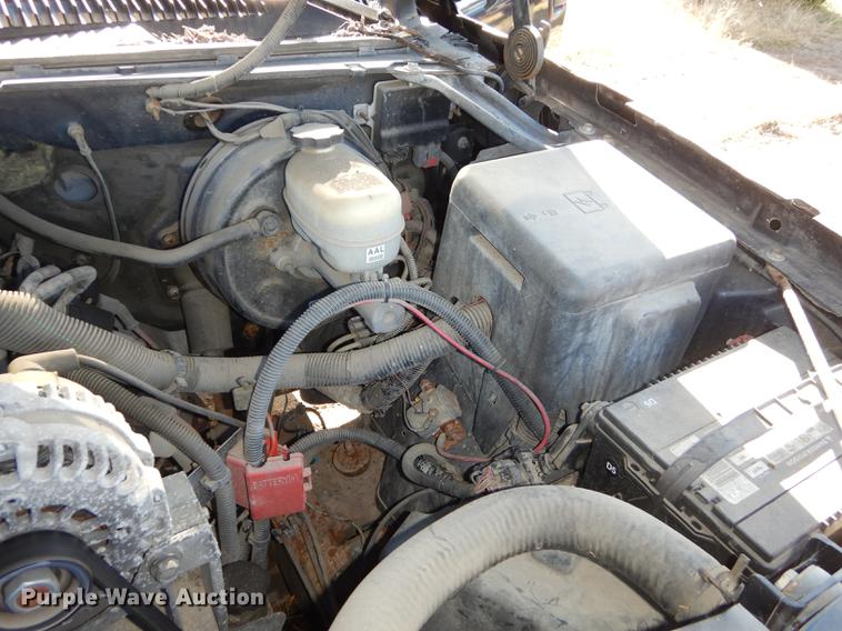 image for item DF1900 2005 Chevrolet Silverado 1500 Ext. Cab pickup truck