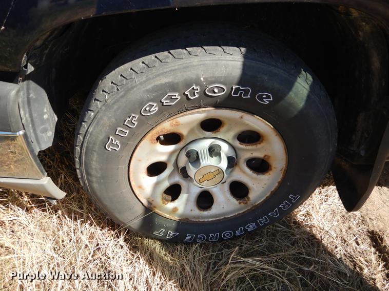 image for item DF1900 2005 Chevrolet Silverado 1500 Ext. Cab pickup truck