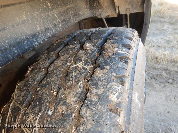 image for item DF1900 2005 Chevrolet Silverado 1500 Ext. Cab pickup truck