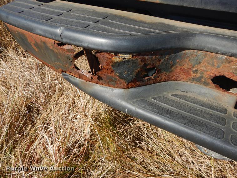 image for item DF1900 2005 Chevrolet Silverado 1500 Ext. Cab pickup truck