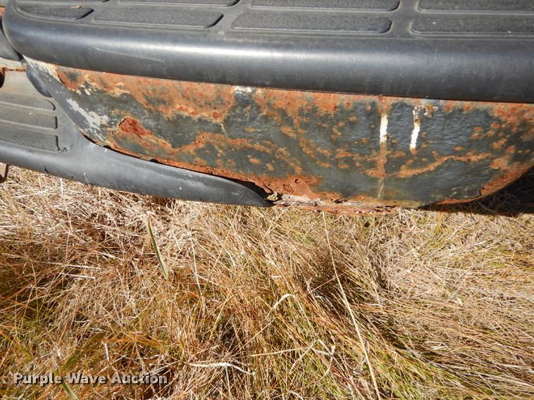 image for item DF1900 2005 Chevrolet Silverado 1500 Ext. Cab pickup truck