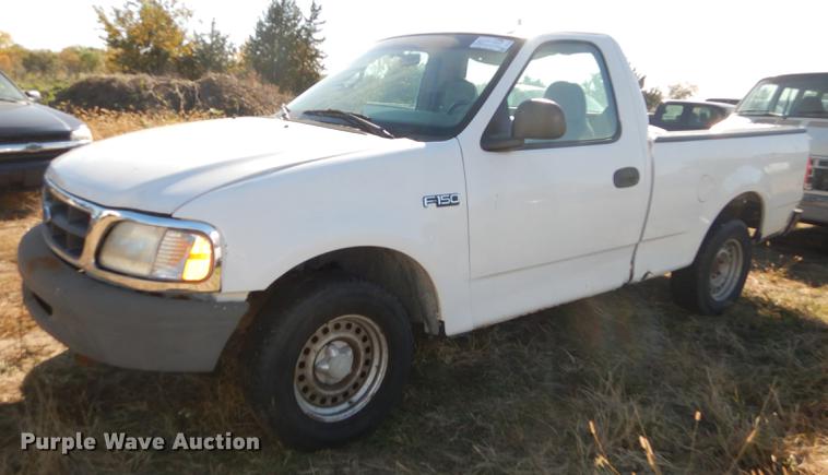 image for item DF1913 1997 Ford F150 pickup truck