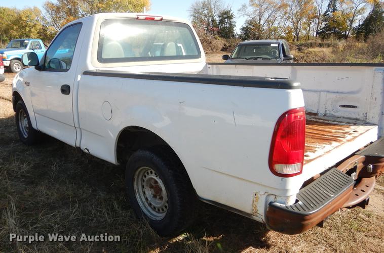 image for item DF1913 1997 Ford F150 pickup truck