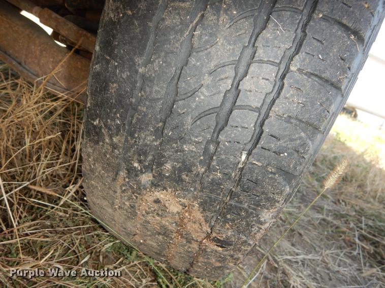 image for item DF1913 1997 Ford F150 pickup truck