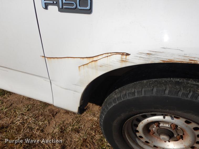 image for item DF1913 1997 Ford F150 pickup truck