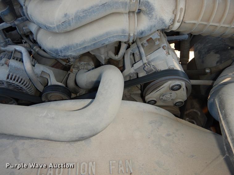 image for item DF1915 1995 Ford F150 pickup truck