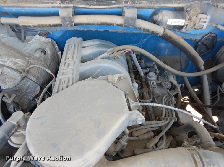 image for item DF1915 1995 Ford F150 pickup truck