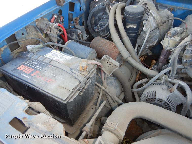 image for item DF1915 1995 Ford F150 pickup truck