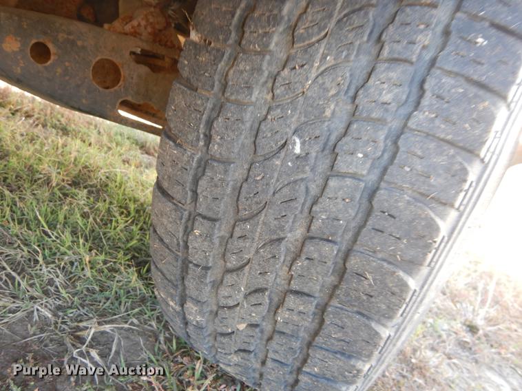 image for item DF1915 1995 Ford F150 pickup truck