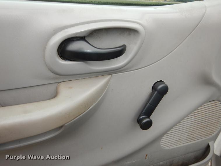 image for item DF1916 1999 Ford F150 pickup truck