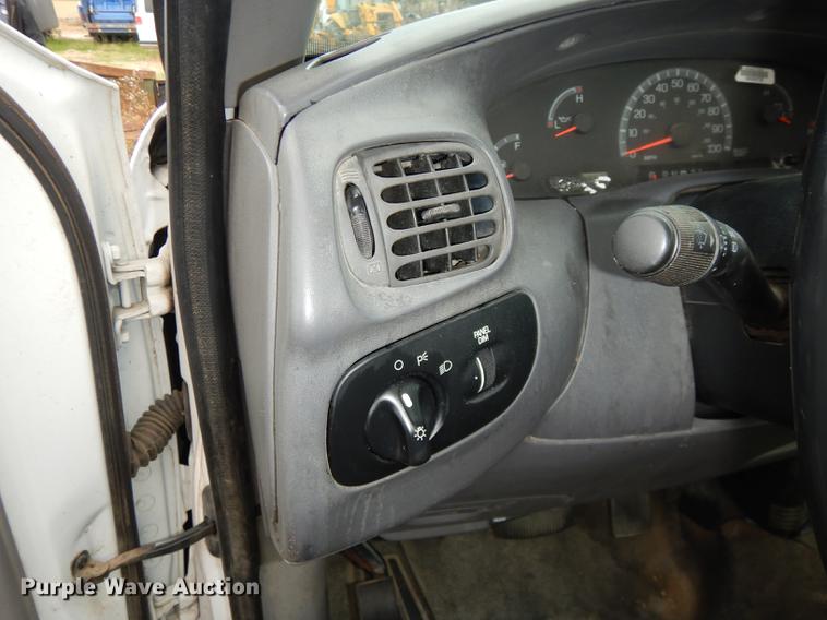 image for item DF1916 1999 Ford F150 pickup truck