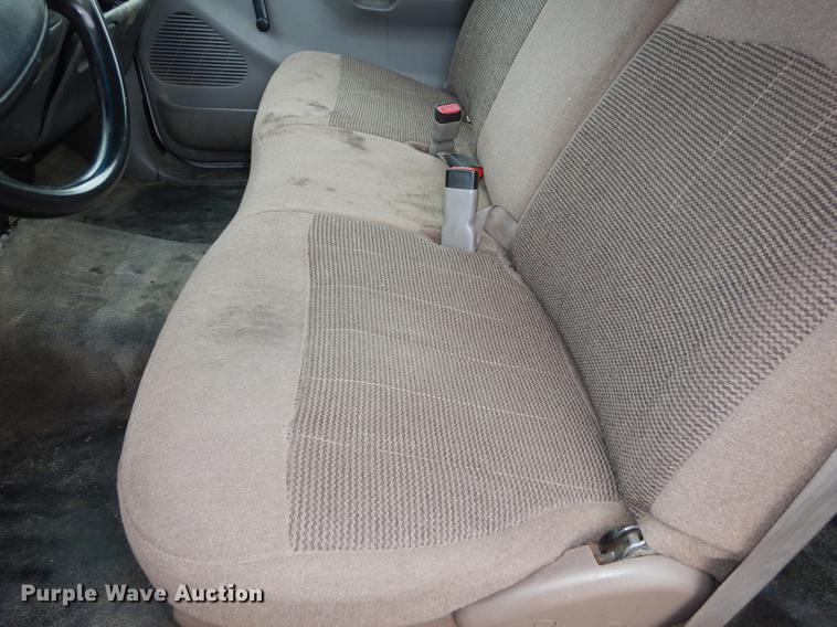 image for item DF1916 1999 Ford F150 pickup truck