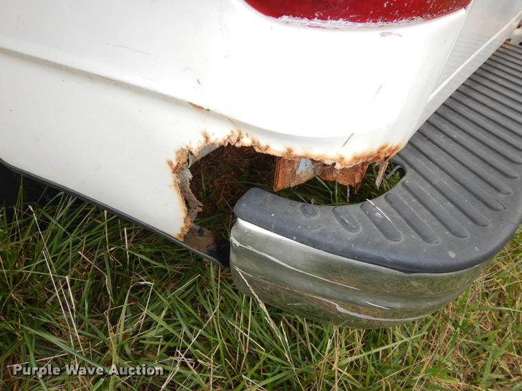 image for item DF1916 1999 Ford F150 pickup truck